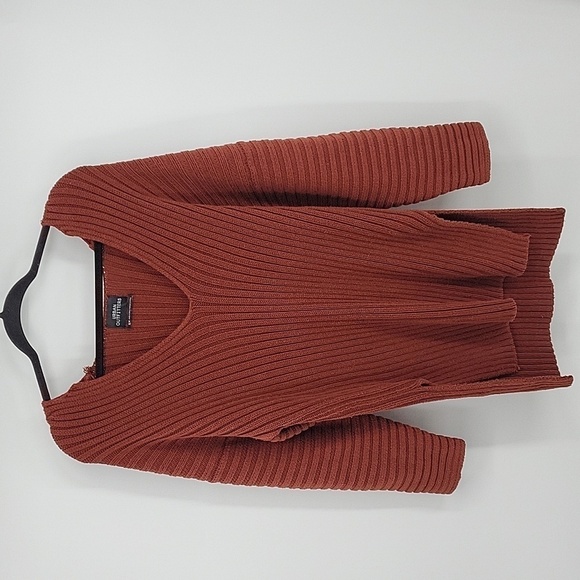 Urban Outfitters Maroon Peekaboo Sweater Top 100% Cotton Size M - Picture 3 of 12